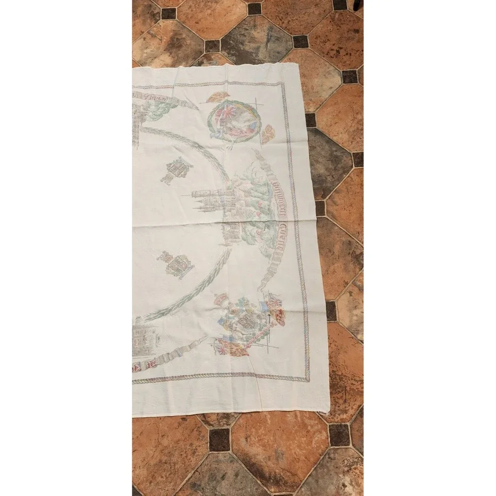 Royal Palaces Vintage Square Tablecloth ~46.25 X 42.5